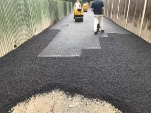 what is asphalt made of